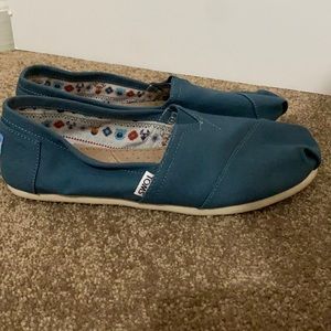Blue Slip on Toms